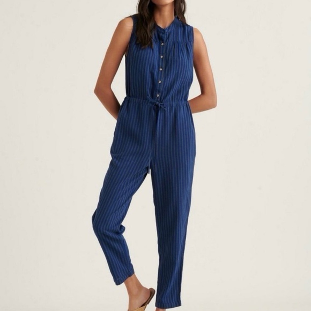 Lucky Brand Haley linen jumpsuit Blue and Grey Striped Sleeveless Size M